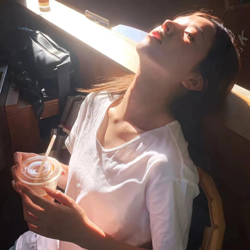 锁住的天空